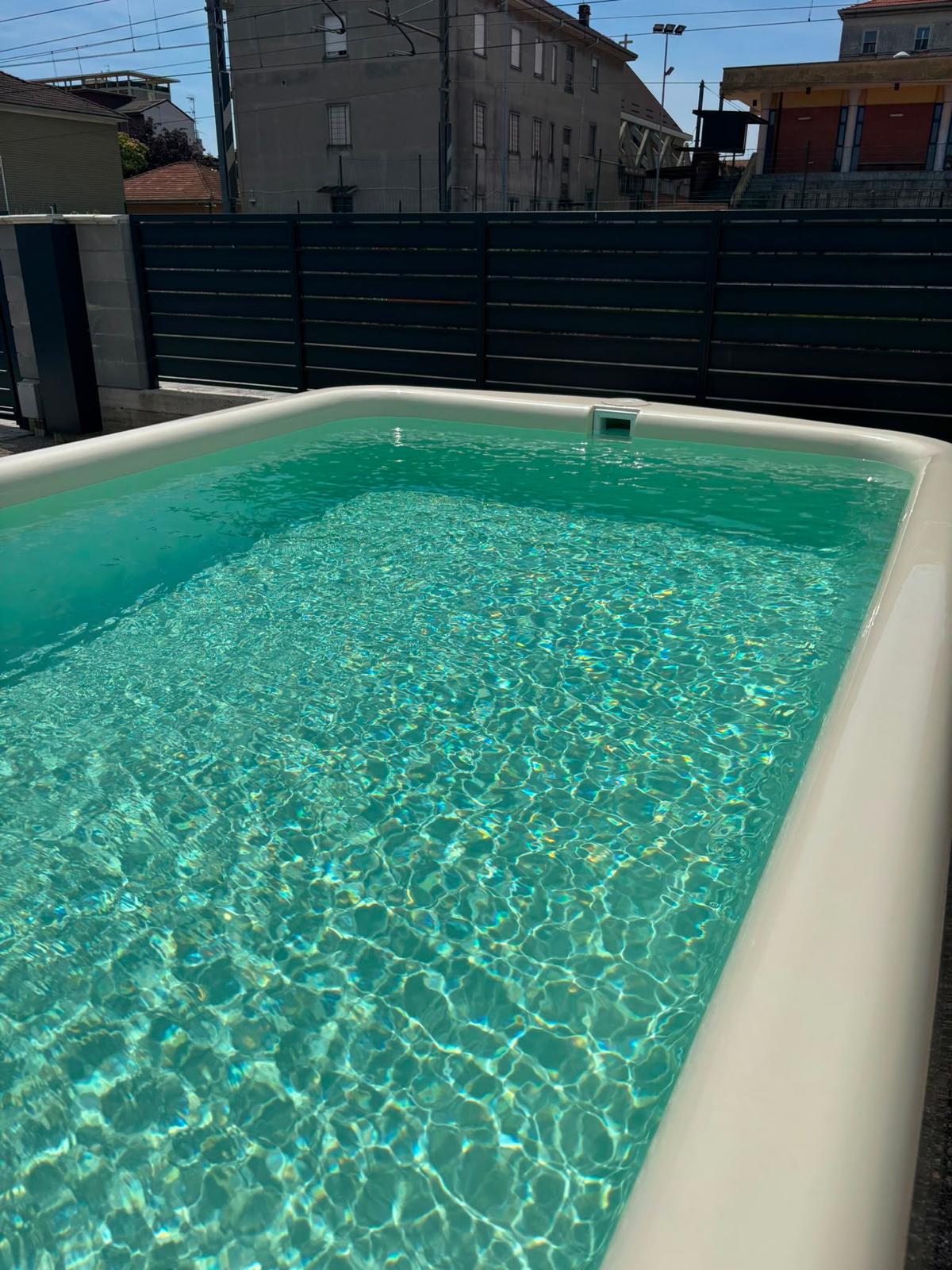 The swimming pool3